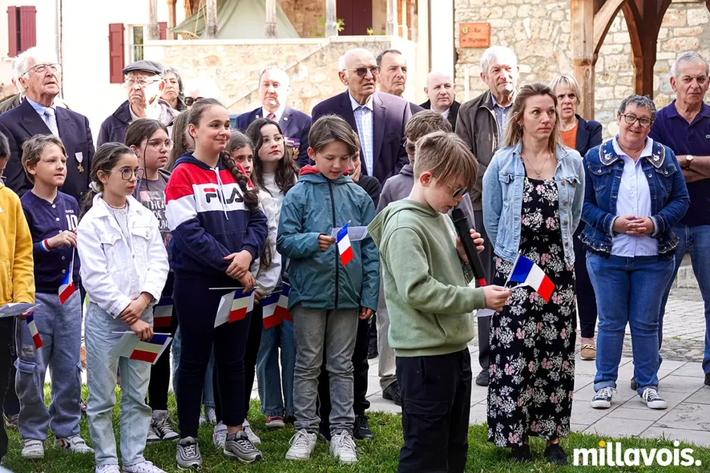 À Creissels, le souvenir des déportés juifs ressurgit en pleine lumière 13 creissels ceremonie juifs deportes 10
