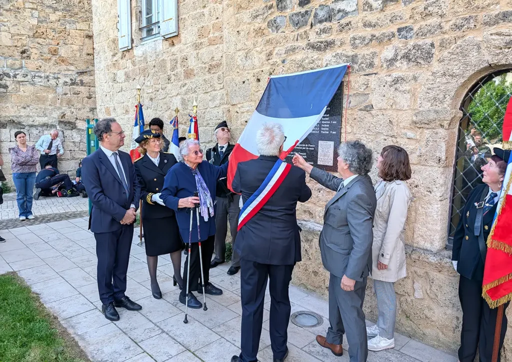 À Creissels, le souvenir des déportés juifs ressurgit en pleine lumière 19 creissels ceremonie juifs deportes 17