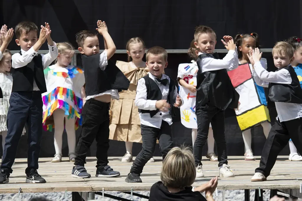 Millau. « L’Art en scène » : un musée vivant à l’école du Sacré-Cœur 7 millau ecole sacre coeur art en scene 6